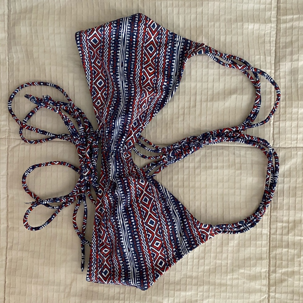 Volcom bikini top Medium